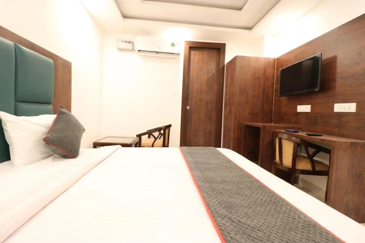 Hotel Krone A Family Hotel Near Igi Airport Delhi New Delhi 4*,